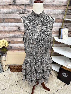 1.STATE Cheetah Print Sleeveless Mini Mockneck